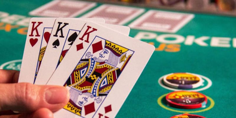 Áp dụng các mẹo chia bài liêng giúp tạo nên các tay bài mạnh